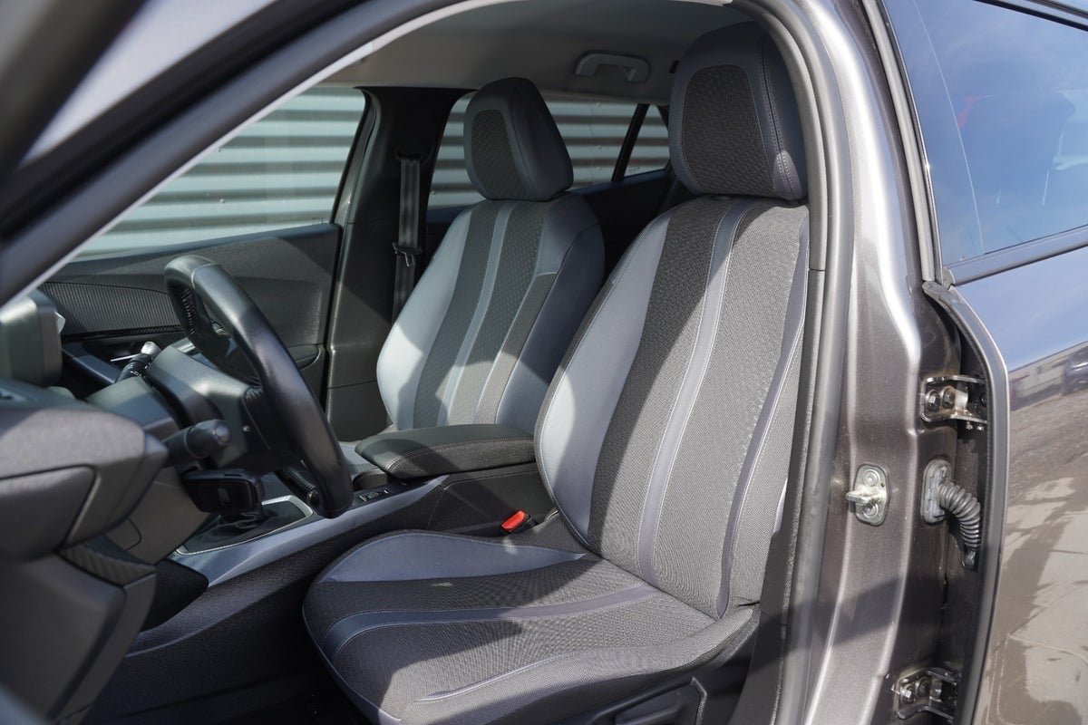 Billede af Peugeot 2008 1,5 BlueHDi 100 Allure Pack