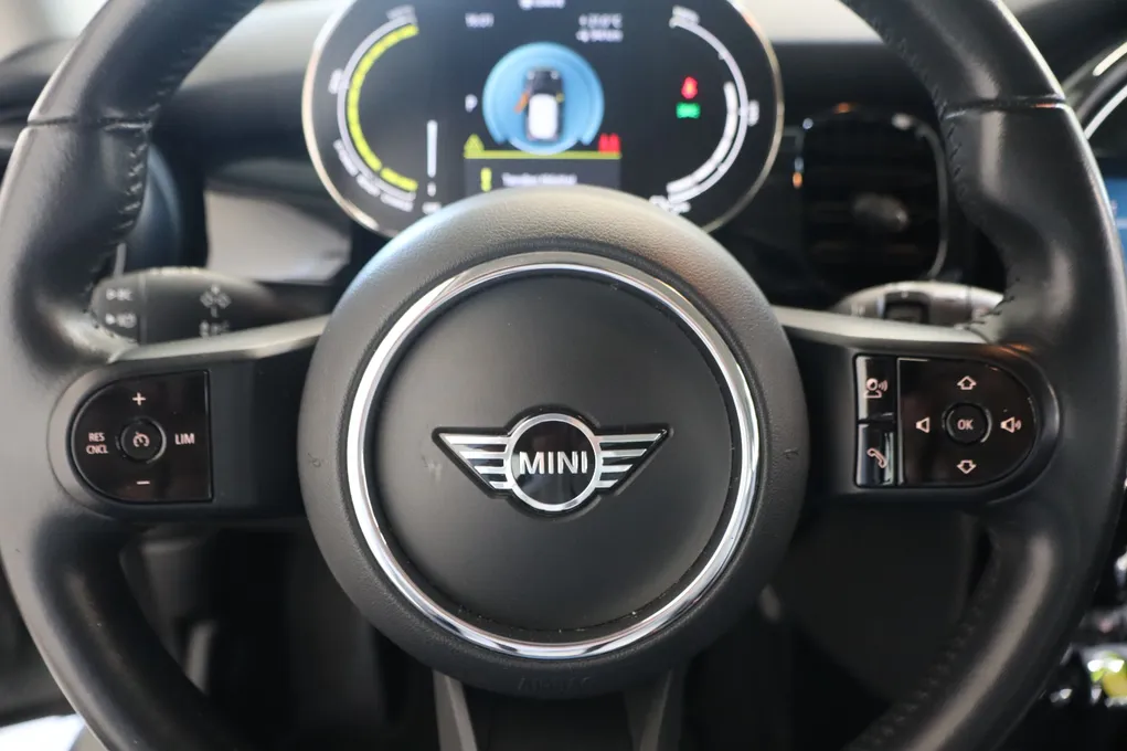 MINI Cooper SE Classic Trim