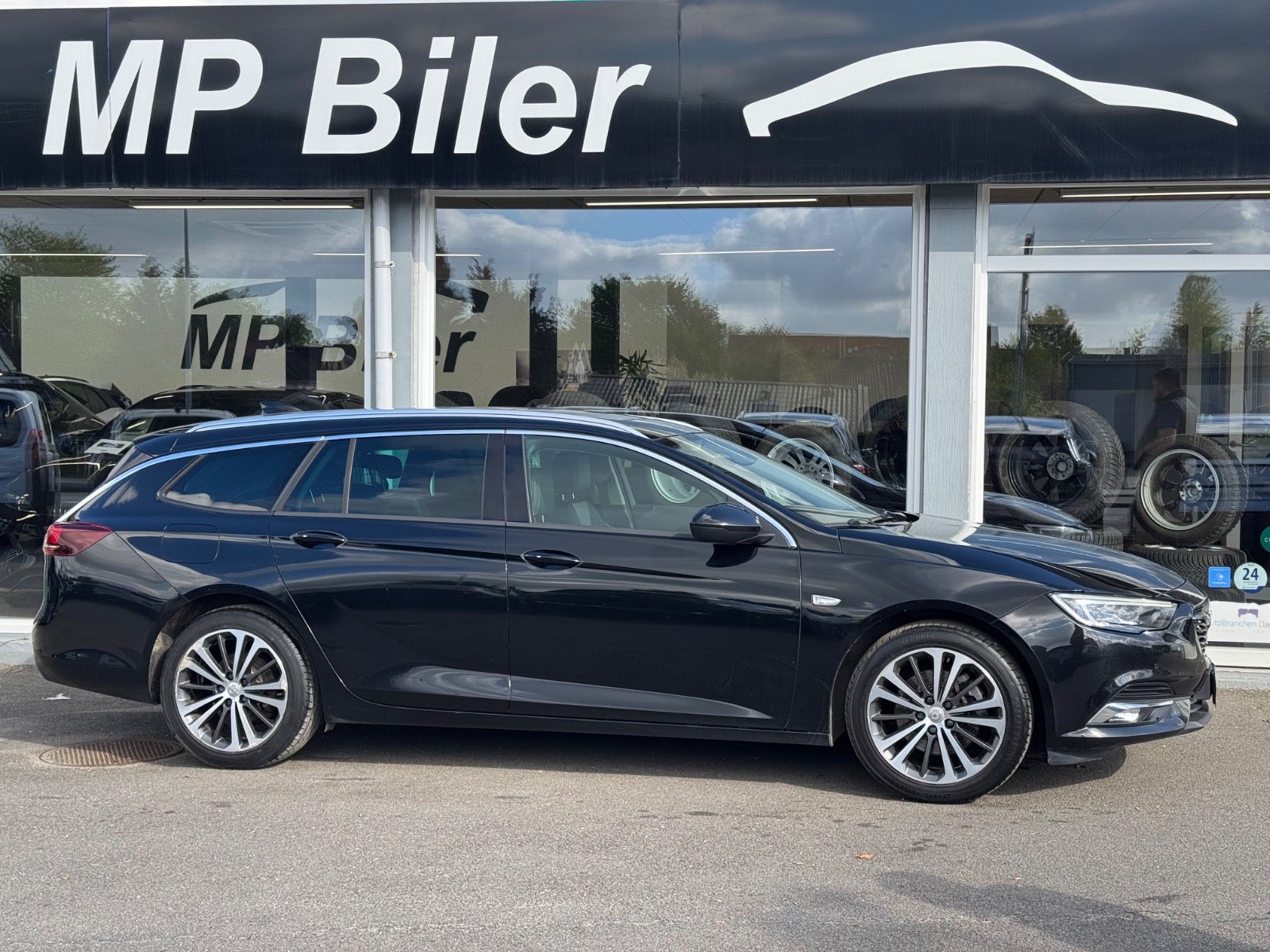 Billede af Opel Insignia 1,5 T 165 Dynamic Sports Tourer aut.