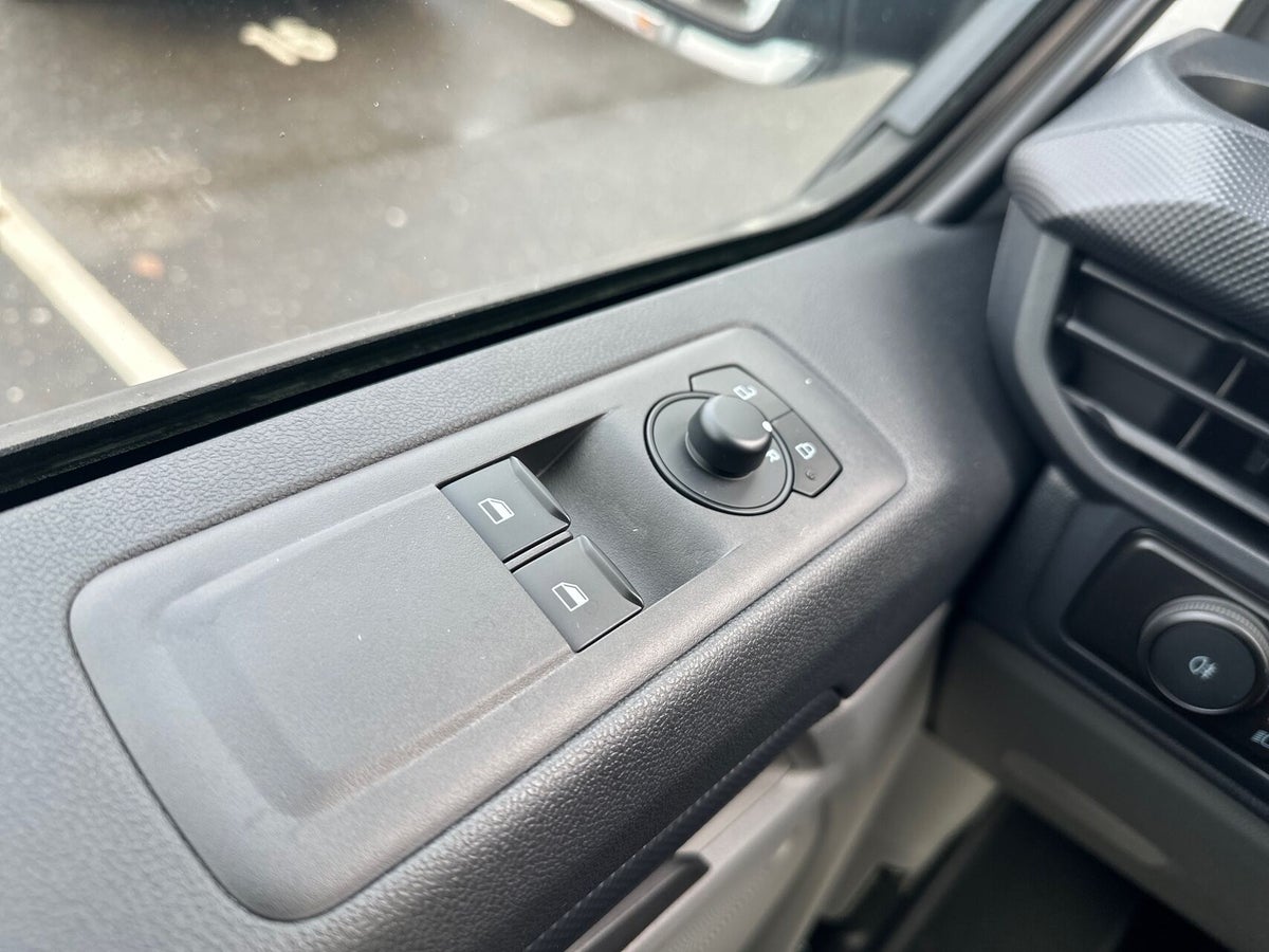 Ford E-Transit Custom 340L Trend billede 15