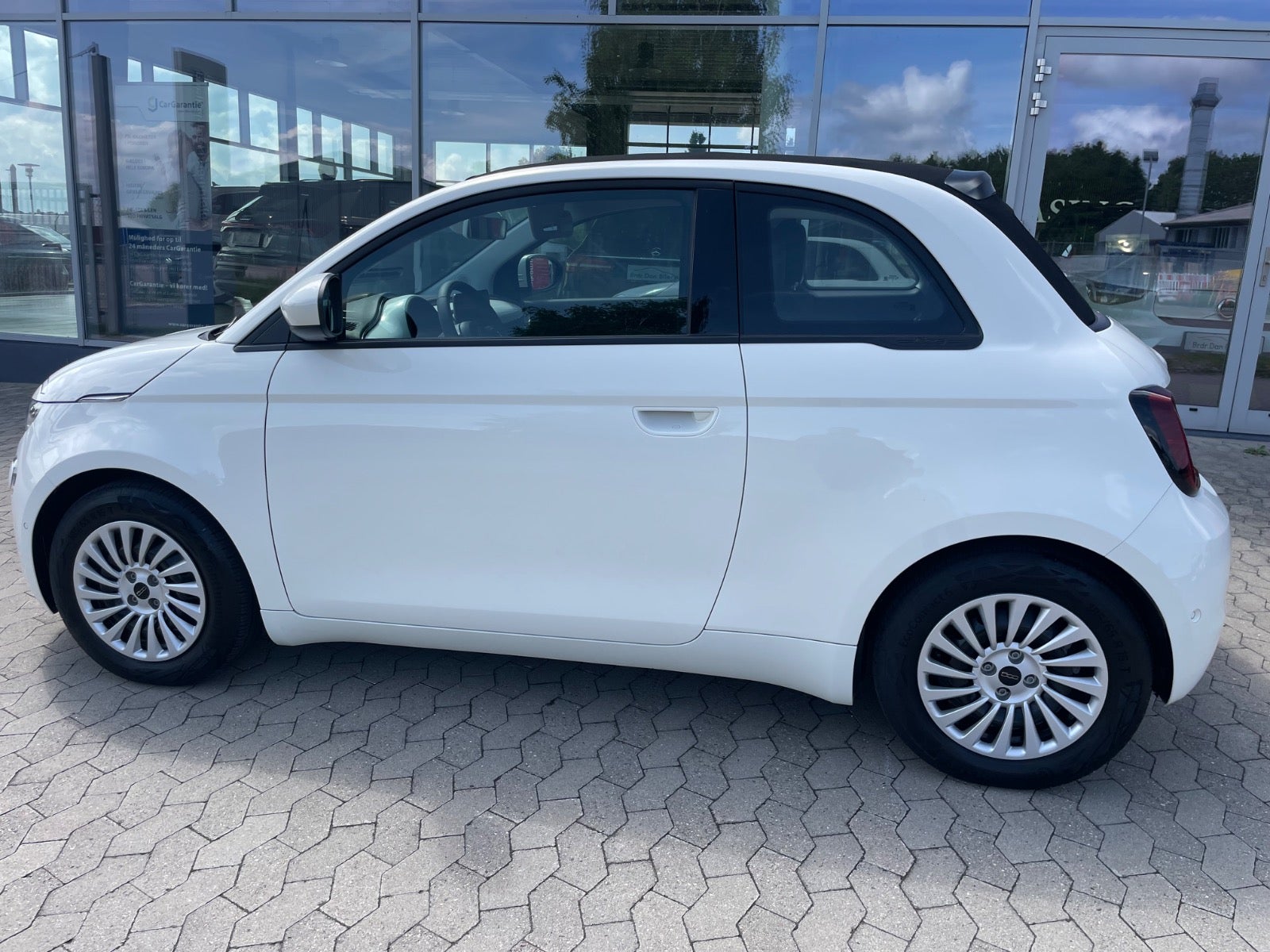 Billede af Fiat 500e 42 Icon Pack Cabrio