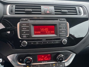 Kia Rio CVVT Attraction