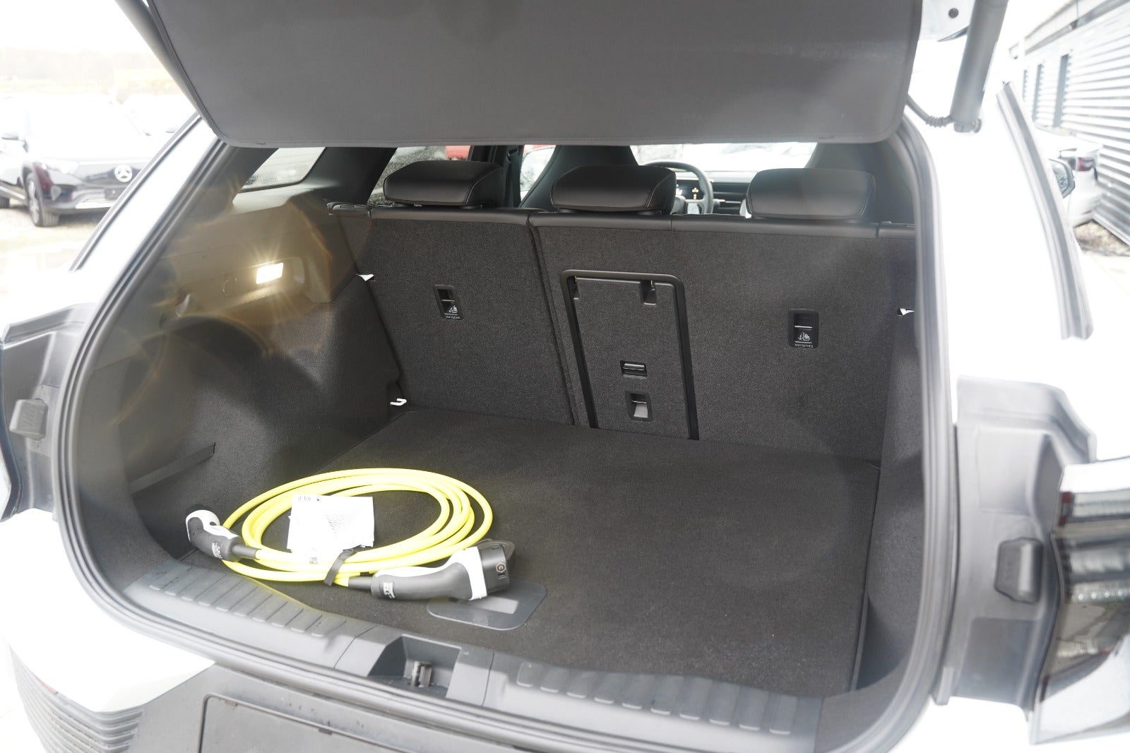 Billede af Ford Explorer 82 Select Extended Range