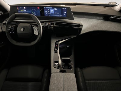 Peugeot e-5008 Allure Van