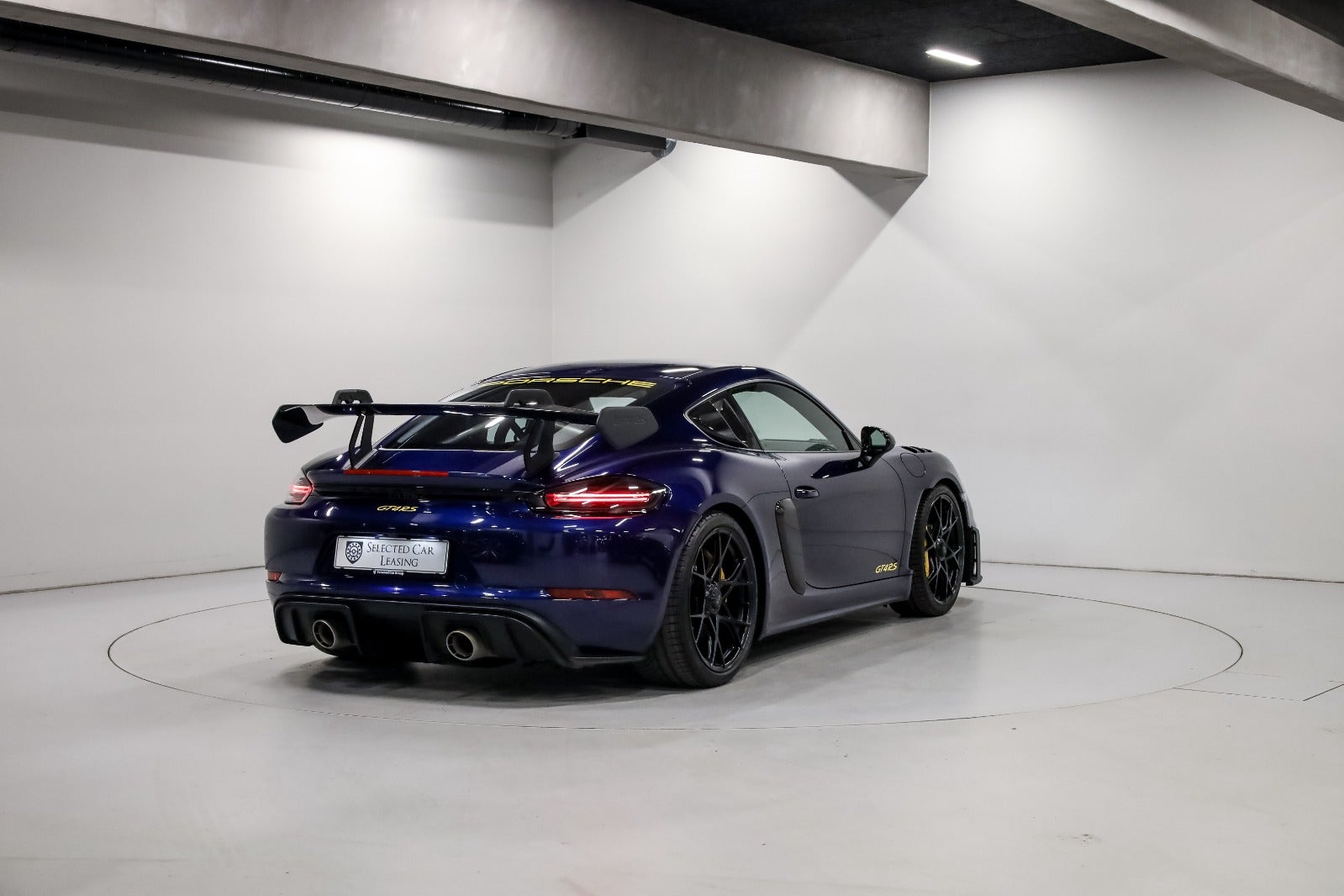 Porsche 718 Cayman GT4 RS 4,0 PDK