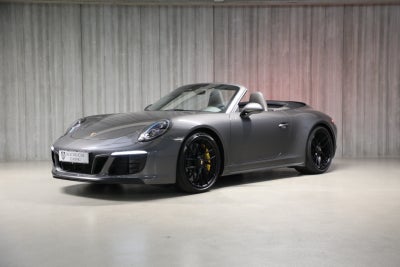 Porsche 911 Carrera 4 GTS 3,0 Cabriolet PDK 2d