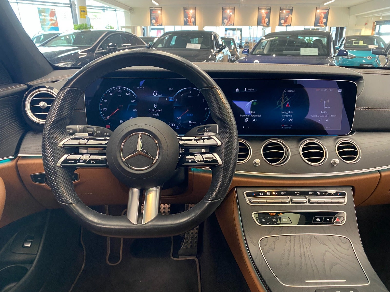 Billede af Mercedes E300 de 2,0 Advantage AMG stc. aut.