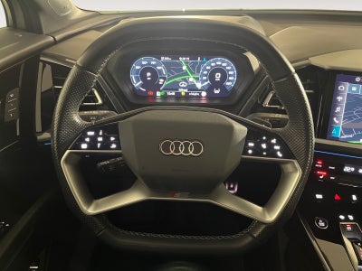 Audi Q4 e-tron S-line quattro Van