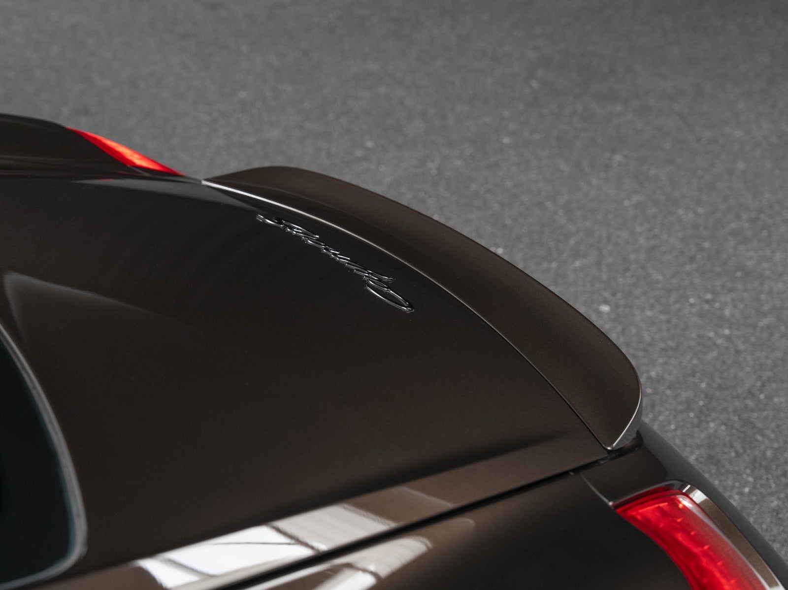 Gallery image 6 of 18