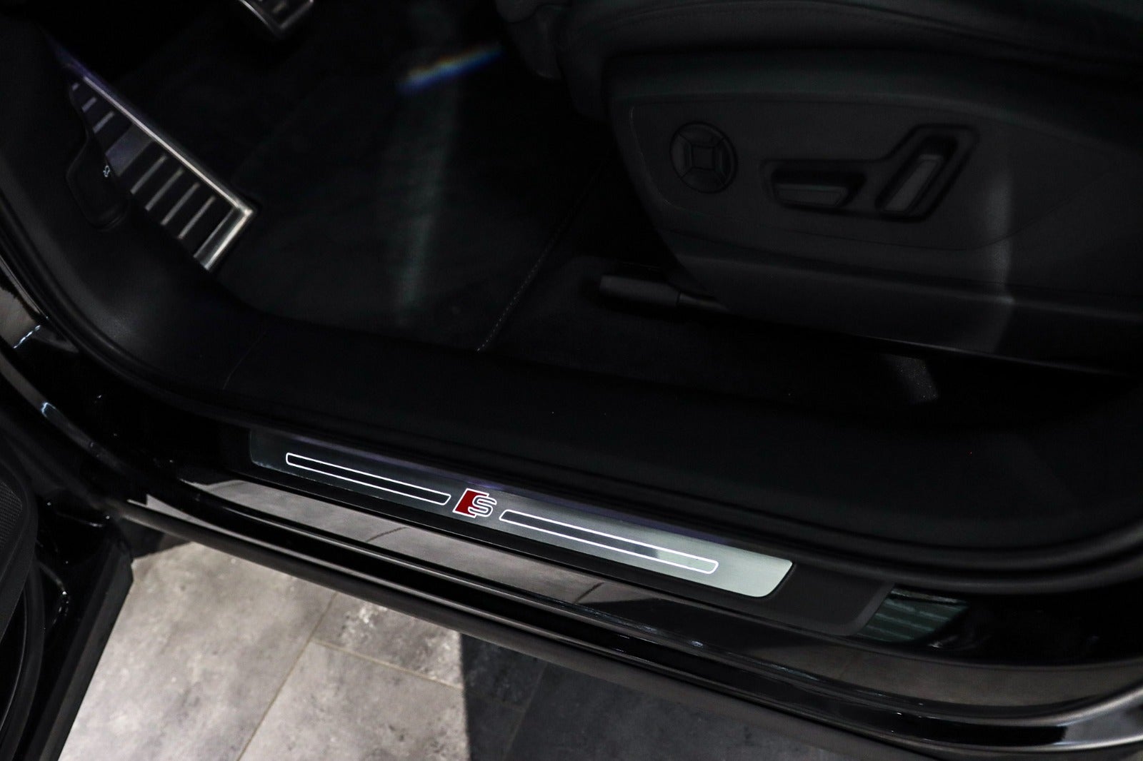Billede af Audi Q8 e-tron 55 S-line Sportback quattro