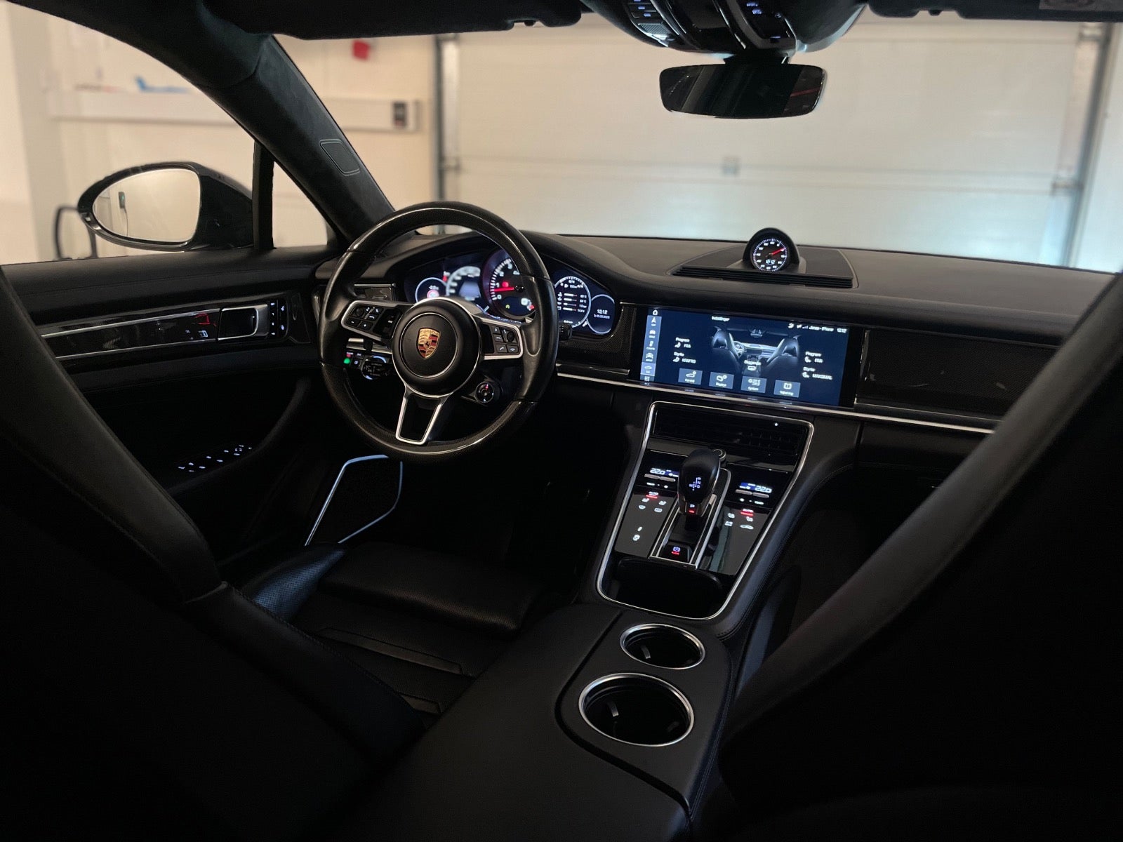 Porsche – Panamera Turbo