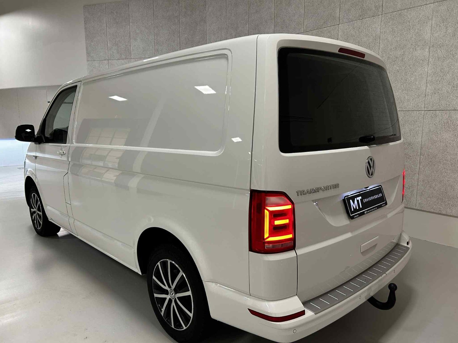 Billede af VW Transporter 2,0 TDi 150 Kassevogn DSG kort