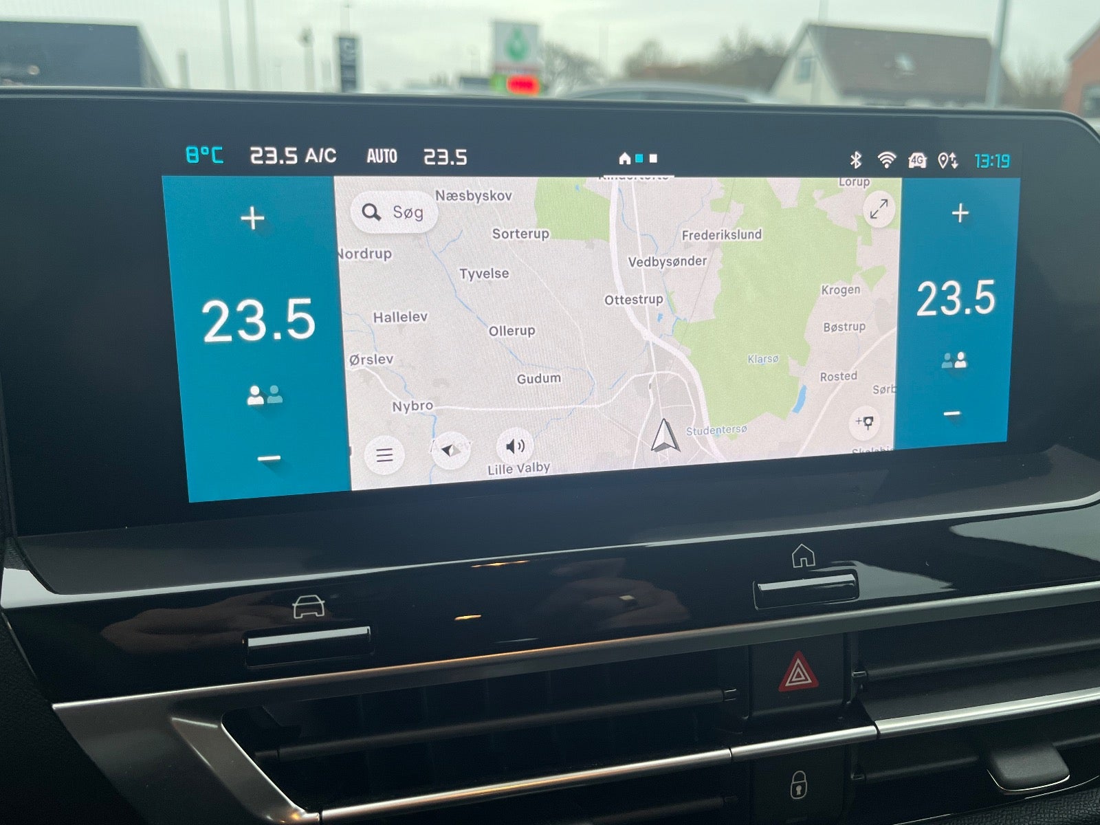 Billede af Citroën C4 X 1,2 PureTech 130 Chevron Sport EAT8