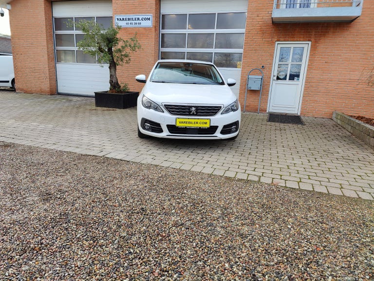 Peugeot 308 BlueHDi 130 Infinity Van