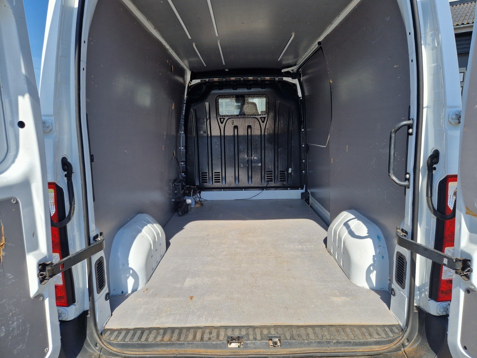 Billede af Nissan NV400 2,3 dCi 150 L2H2 Kassevogn