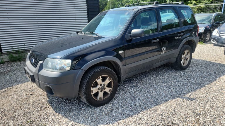 Ford Maverick XLT Van