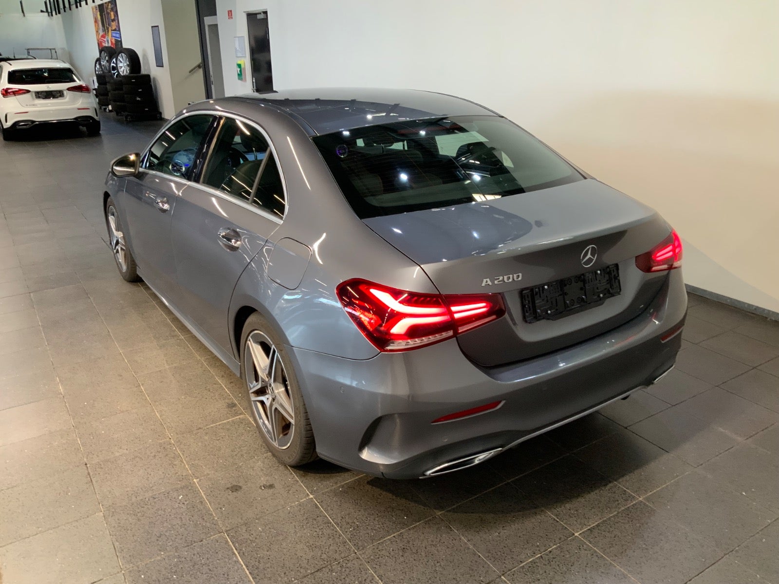 Mercedes-Benz A 200
