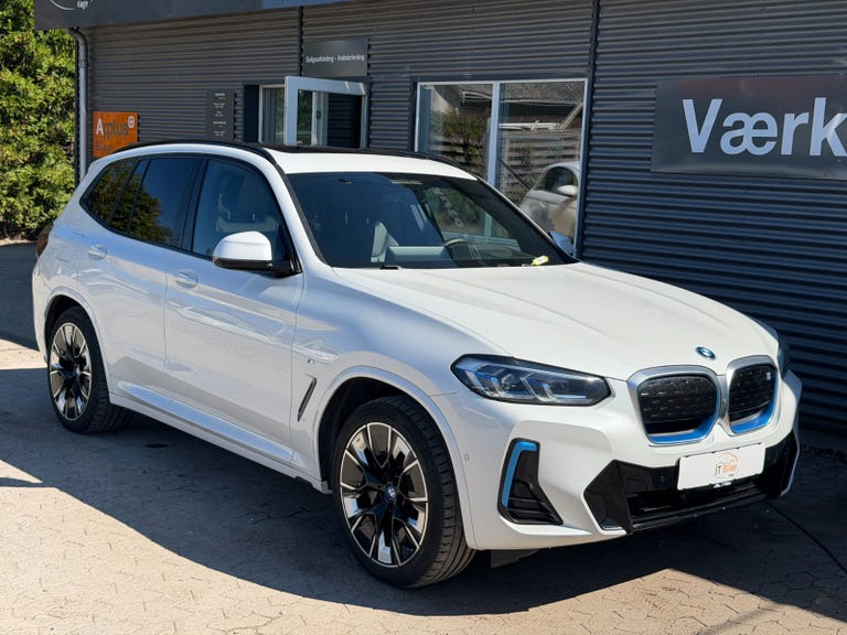 BMW iX3 Charged Plus M-Sport