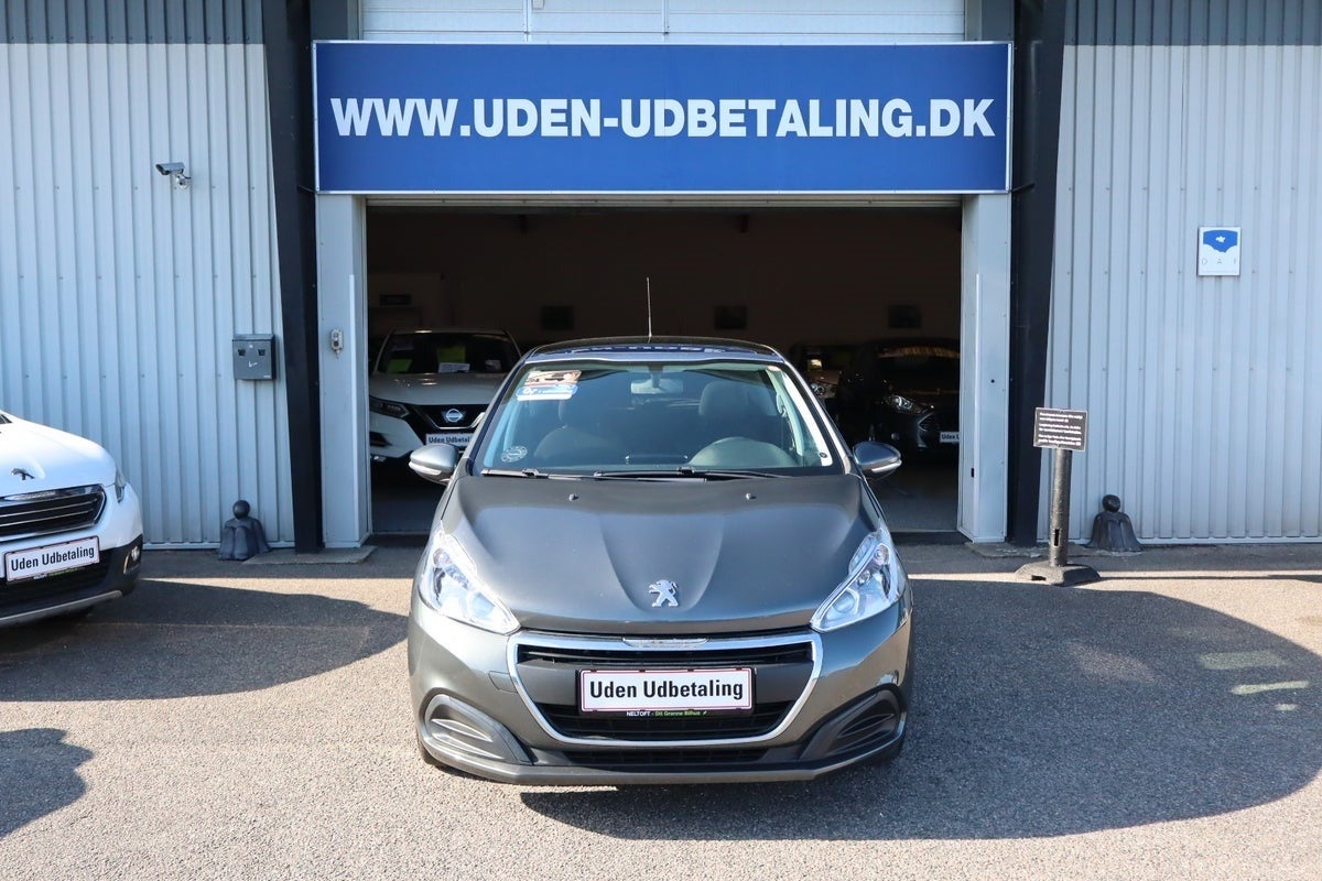 Billede af Peugeot 208 1,6 BlueHDi 100 Allure Sky