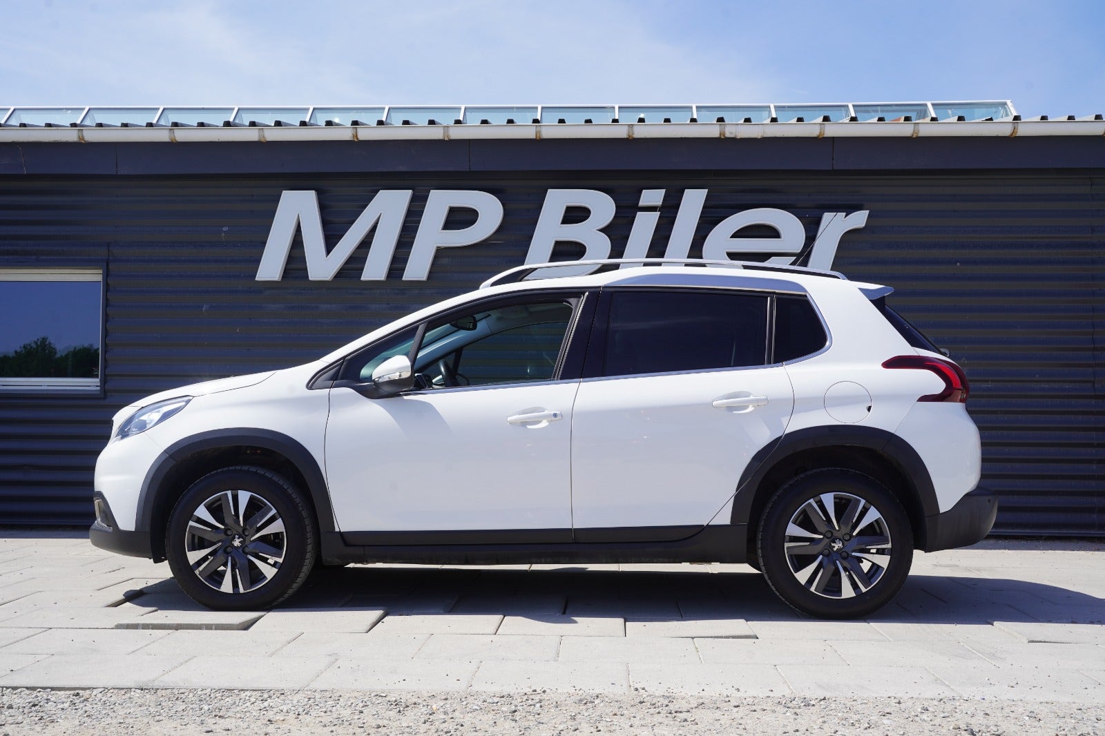 Billede af Peugeot 2008 1,2 e-THP 110 Selection Sky