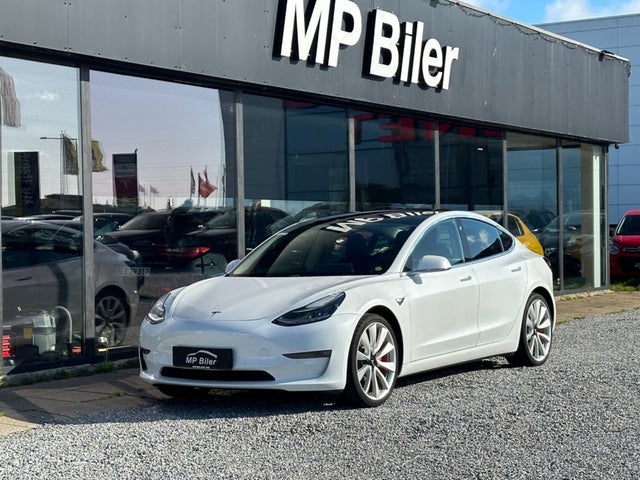 Tesla Model 3  Performance AWD
