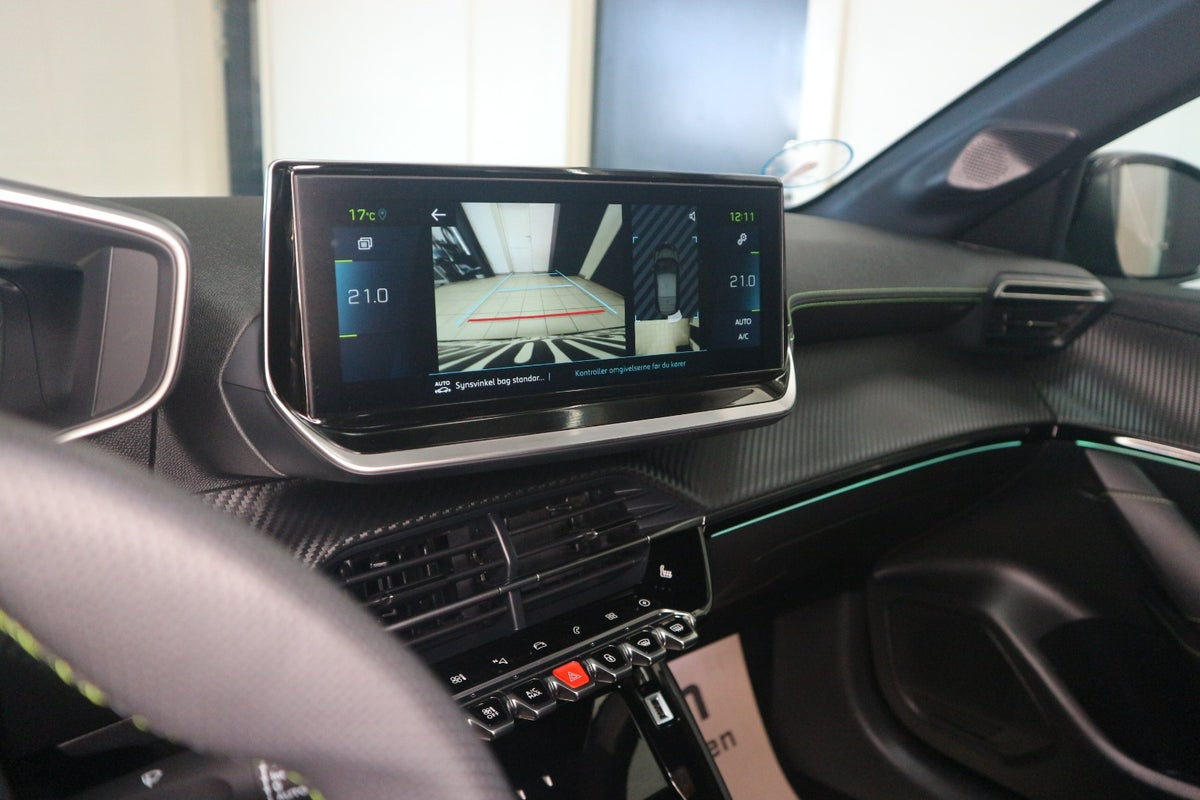 Peugeot e-208 GT