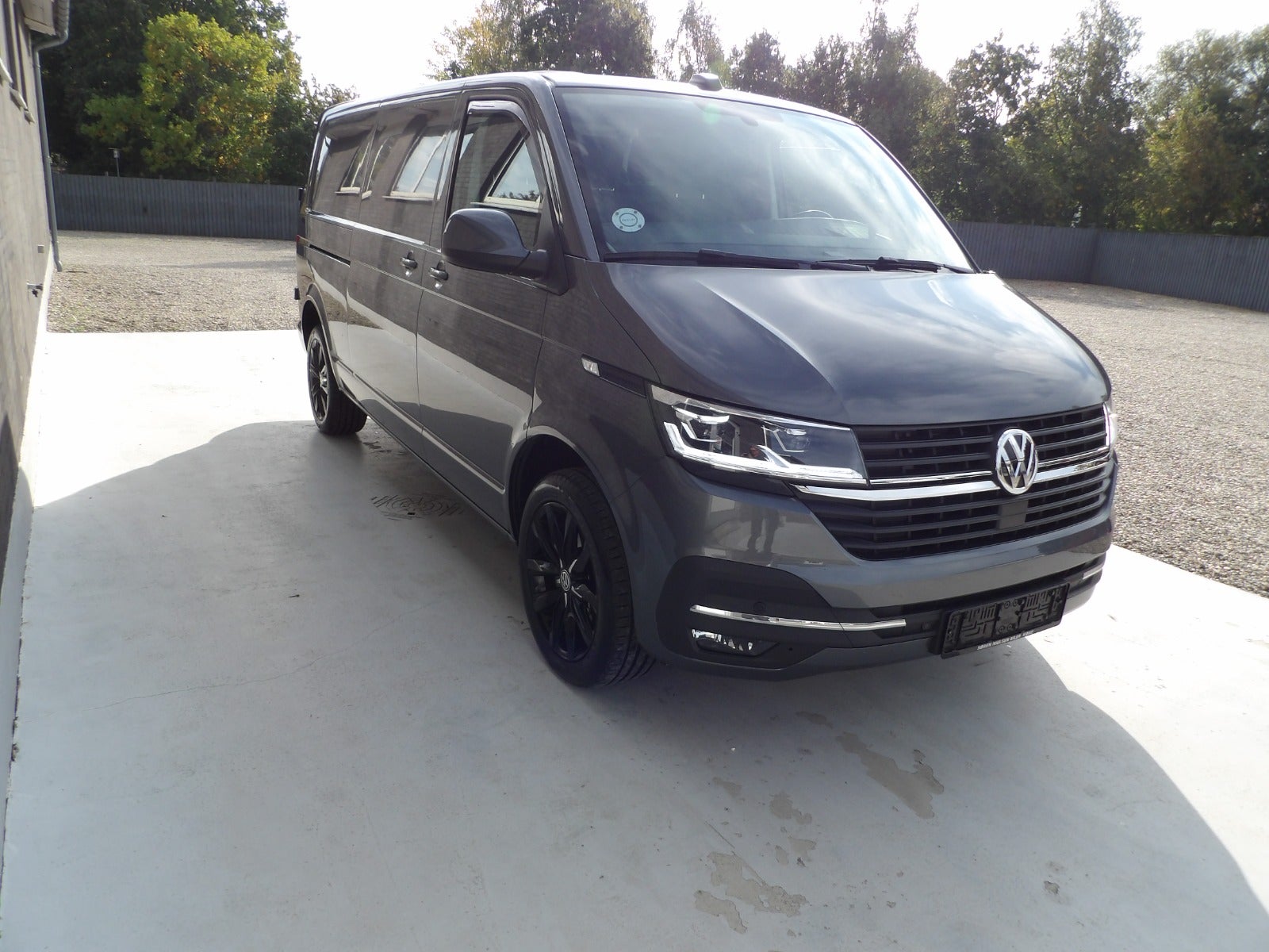 VW Transporter 2023