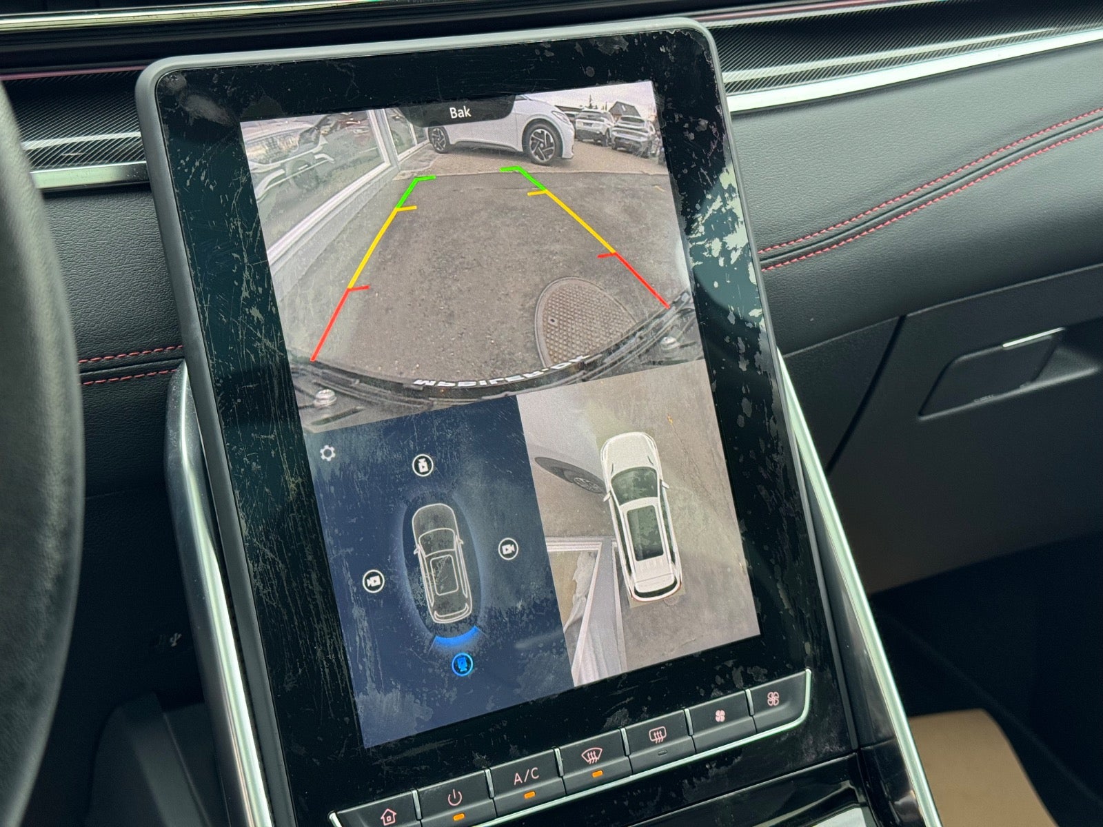 Billede af Maxus Euniq6 70 