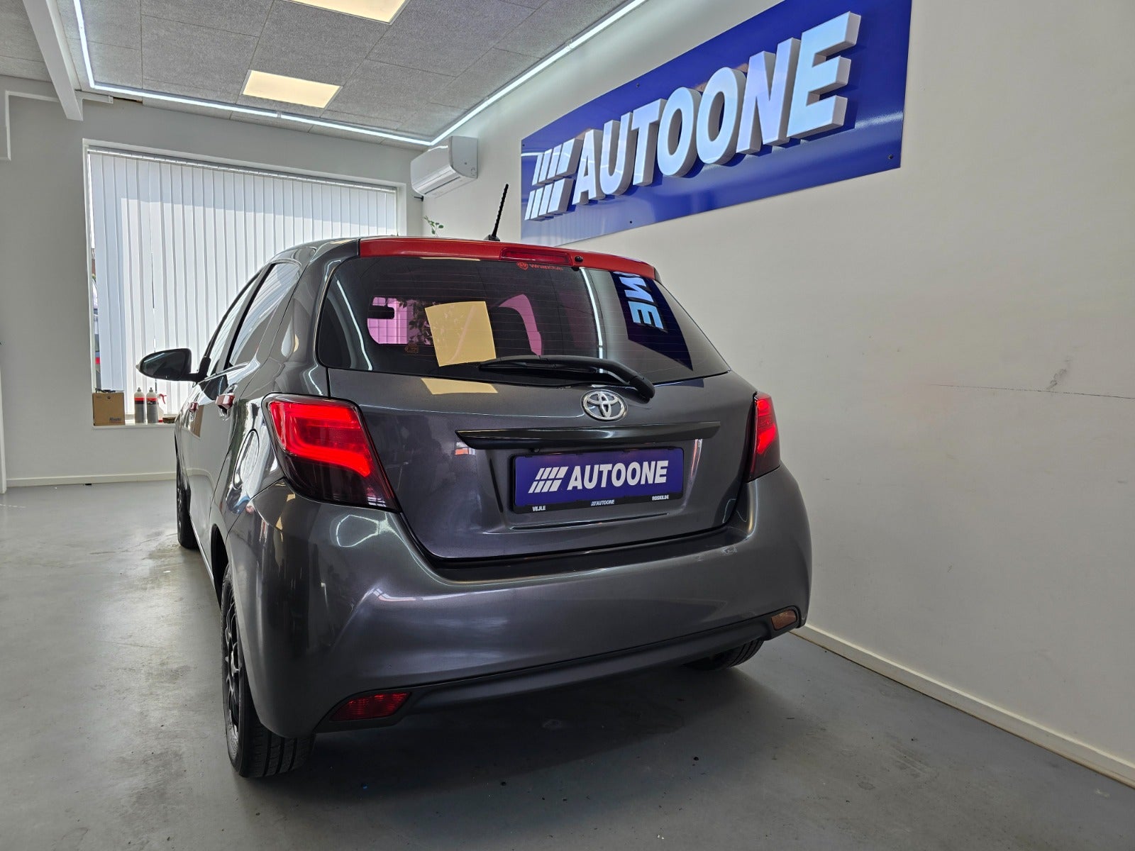 Billede af Toyota Yaris 1,0 VVT-i T2