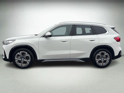 BMW iX1 eDrive20 X-Line billede 2