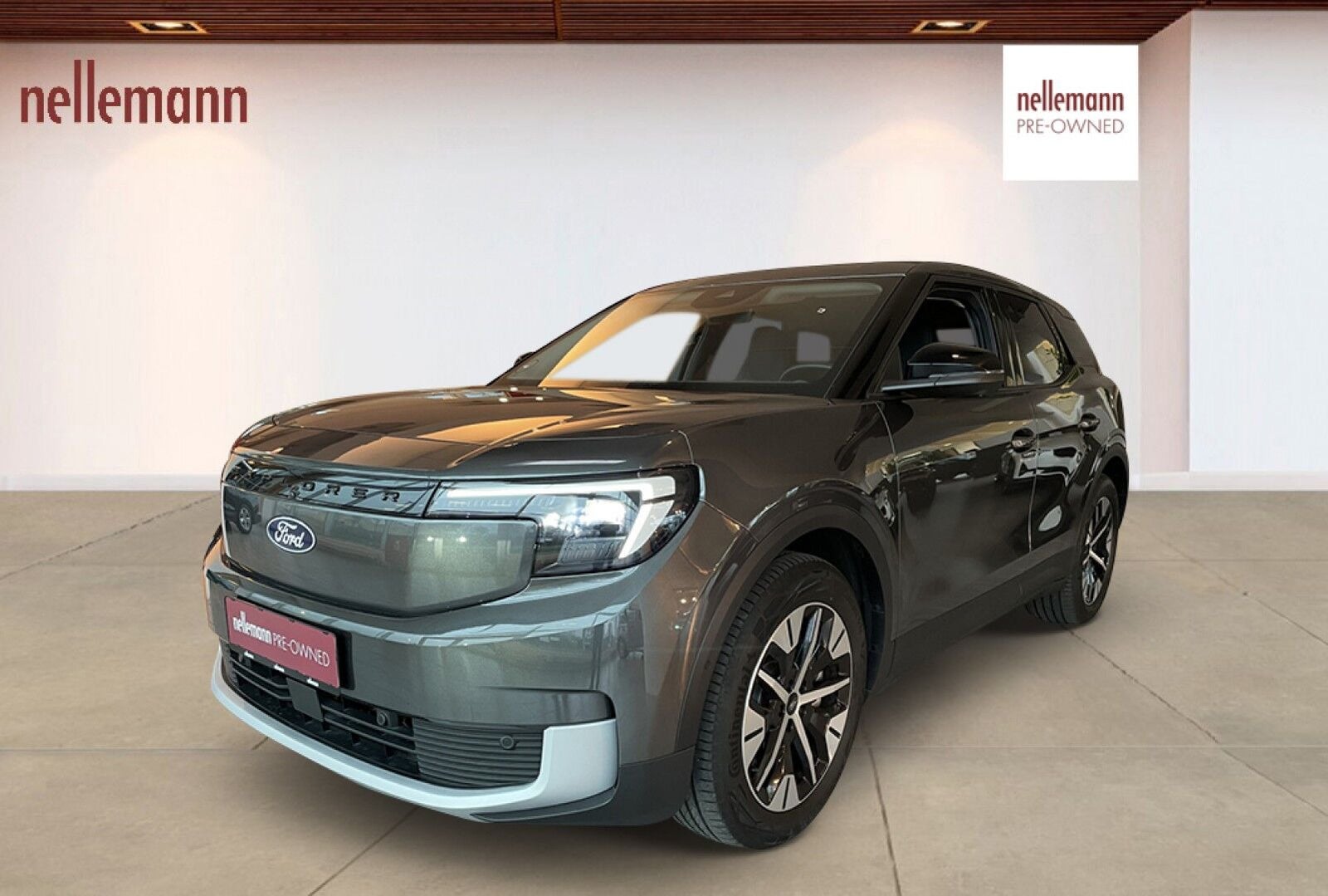 Ford Explorer Select Extended Range