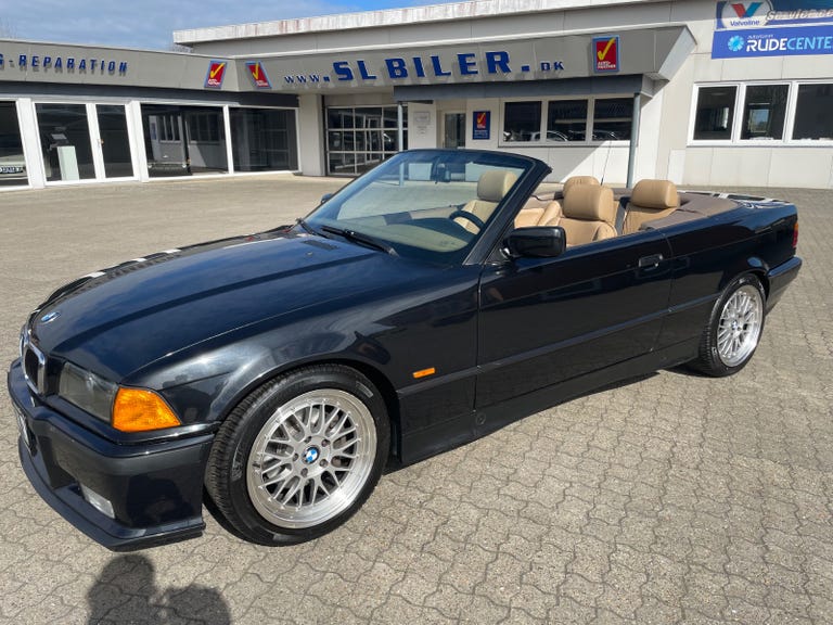 BMW 320i Cabriolet