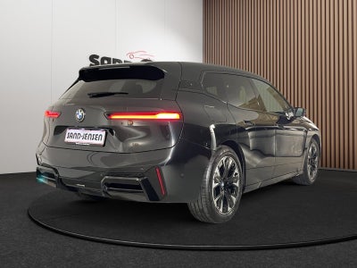 BMW iX xDrive60 M-Sport