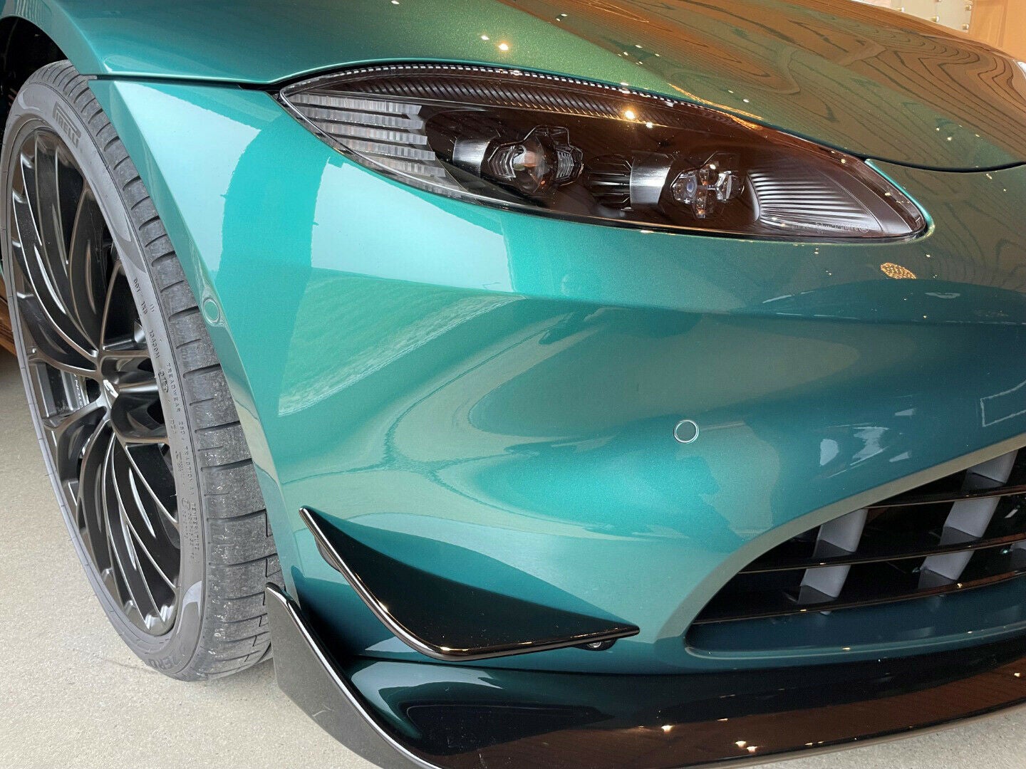 Aston Martin Vantage Roadster F1 Edition aut.