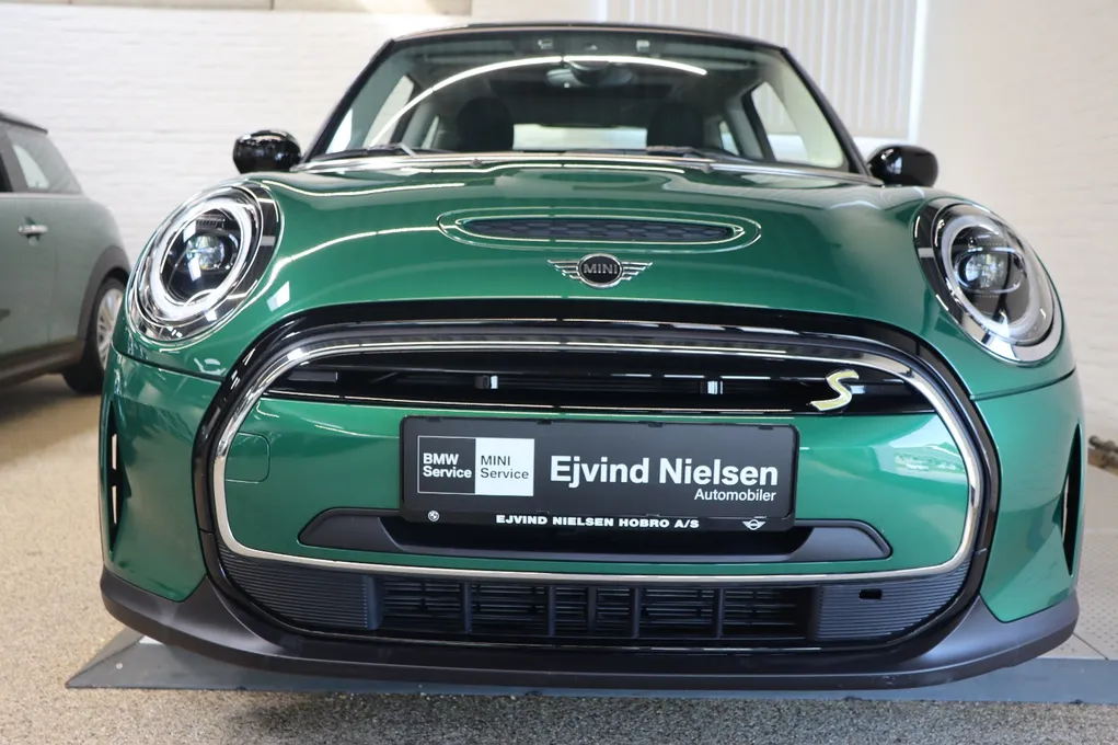 MINI Cooper SE Camden Edition