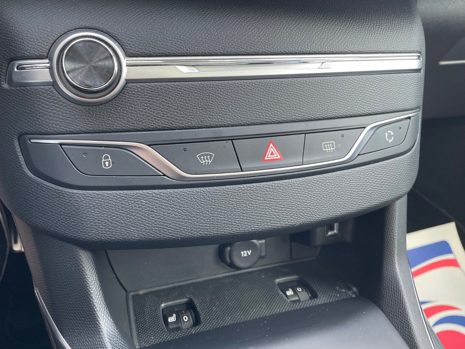 Billede af Peugeot 308 1,6 BlueHDi 120 Allure Sky SW