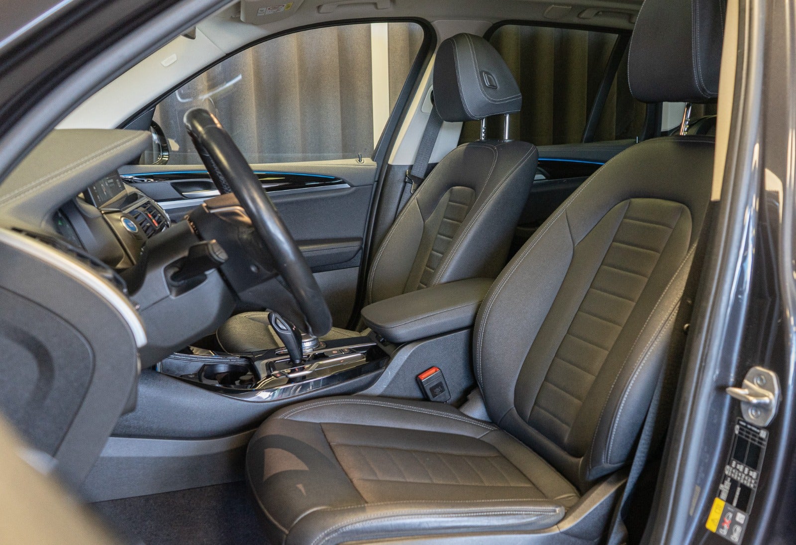 Billede af BMW iX3  Charged