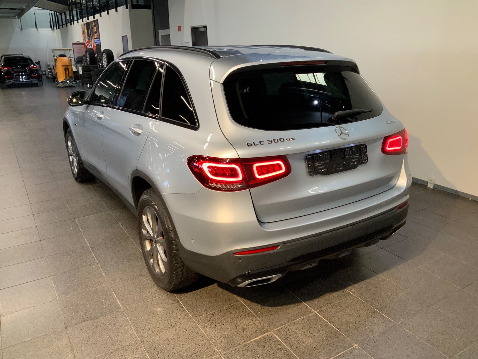 Mercedes-Benz GLC 300 de (5/8)