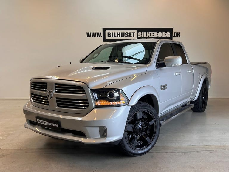 Dodge RAM 1500 V8 Laramie Crew Cab aut. 4x4