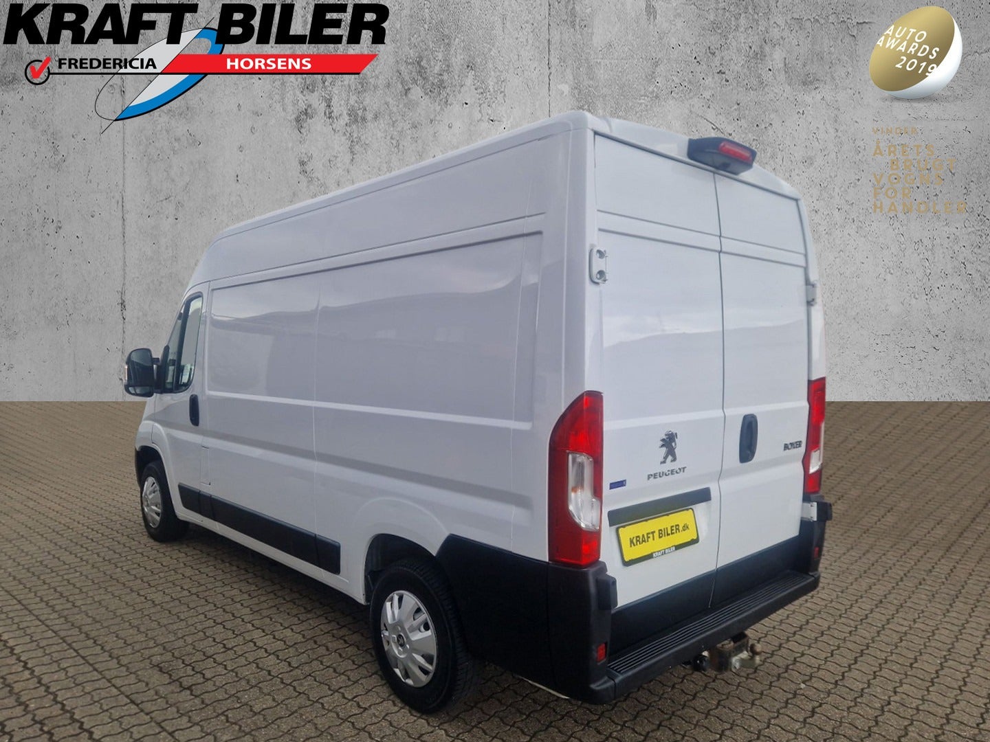 Billede af Peugeot Boxer 333 2,2 BlueHDi 140 L2H2 Premium