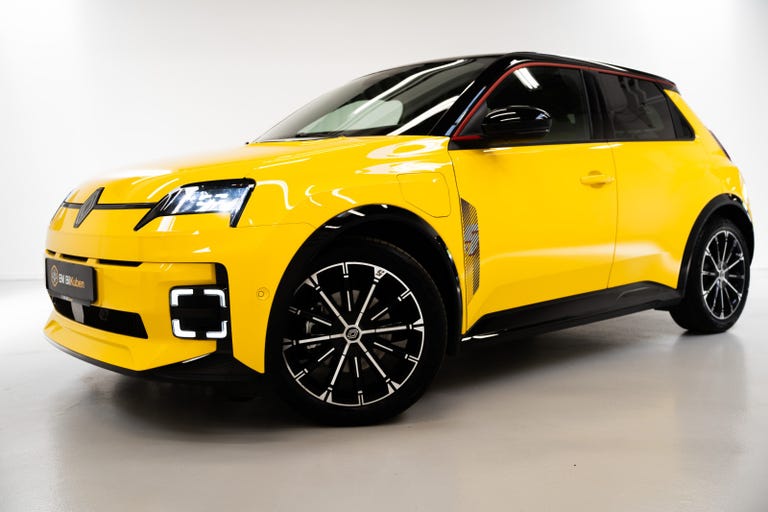 Renault 5 E-Tech Iconic
