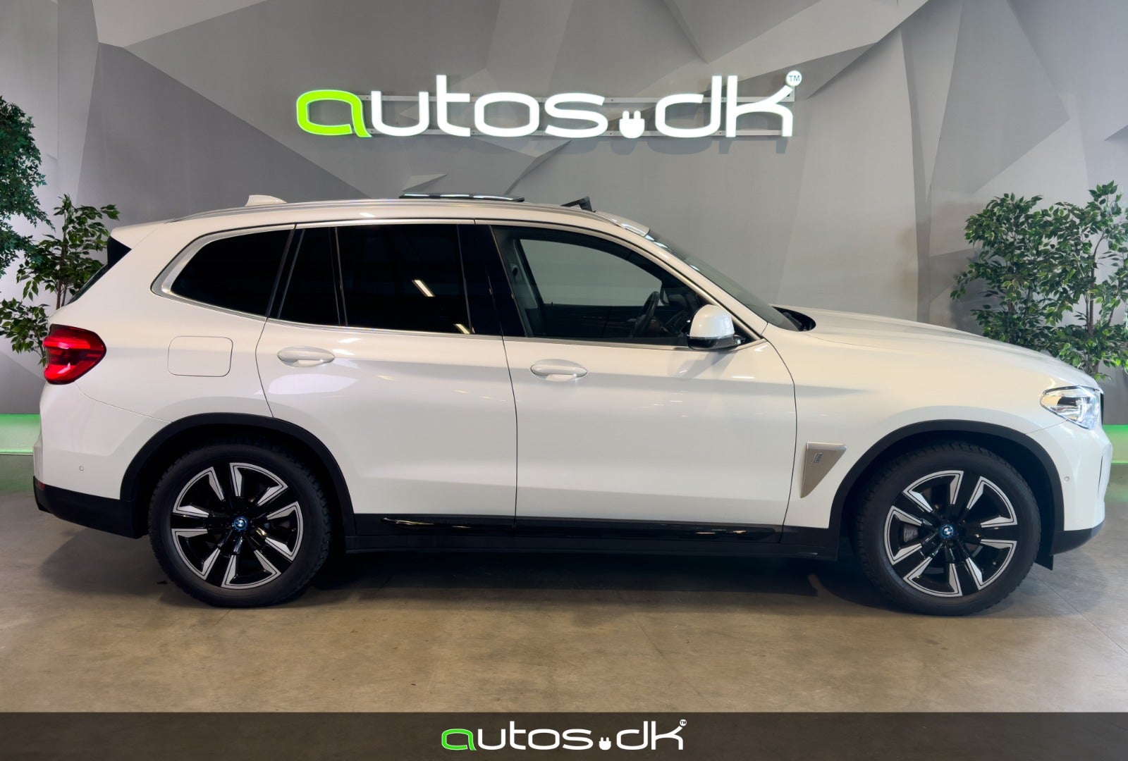 BMW iX3 2021