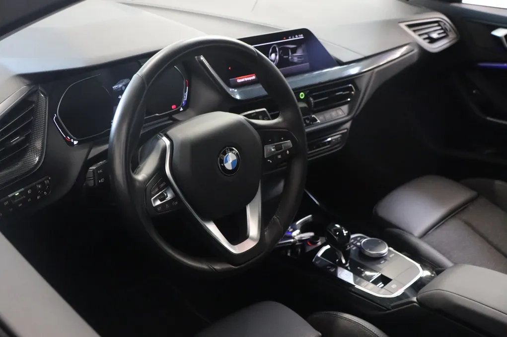 BMW 118i Sport Line aut.