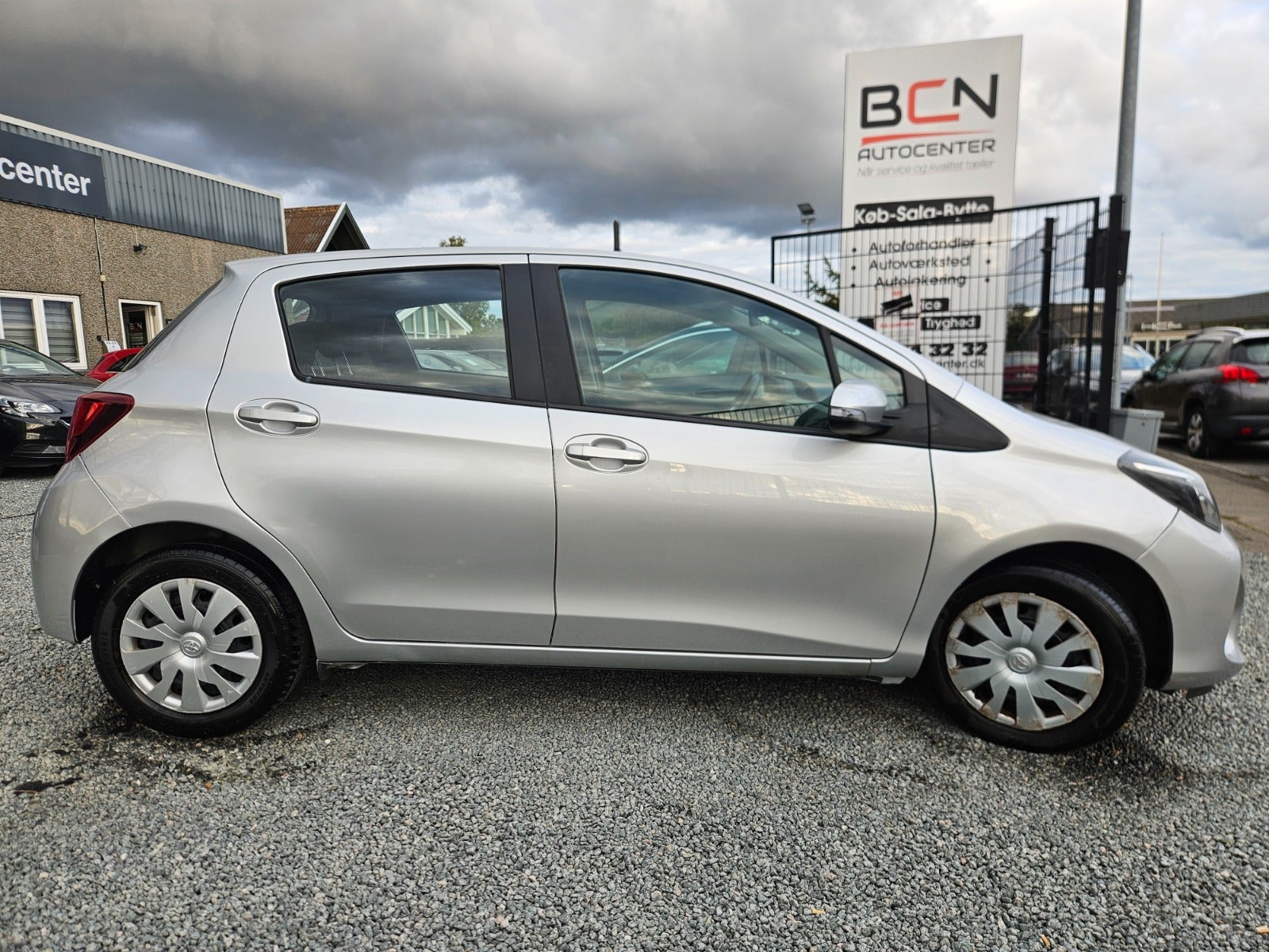 Billede af Toyota Yaris 1,0 VVT-i T2 Komfort