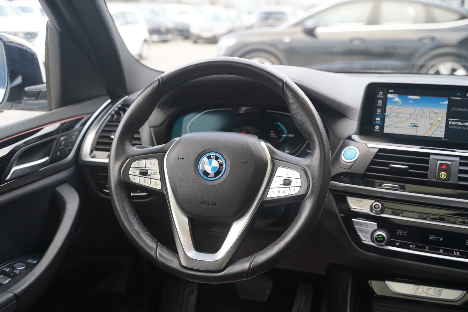 Billede af BMW iX3  Charged