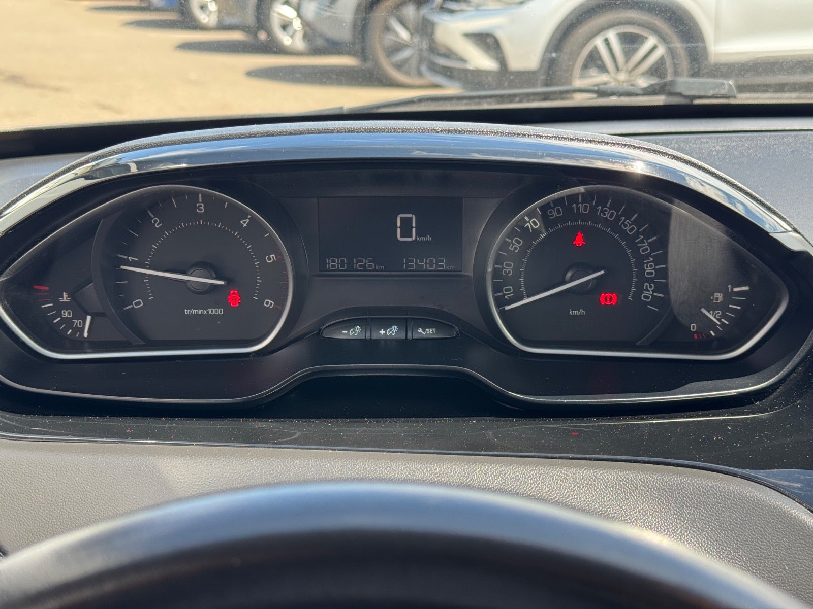 Billede af Peugeot 208 1,6 BlueHDi 100 Allure