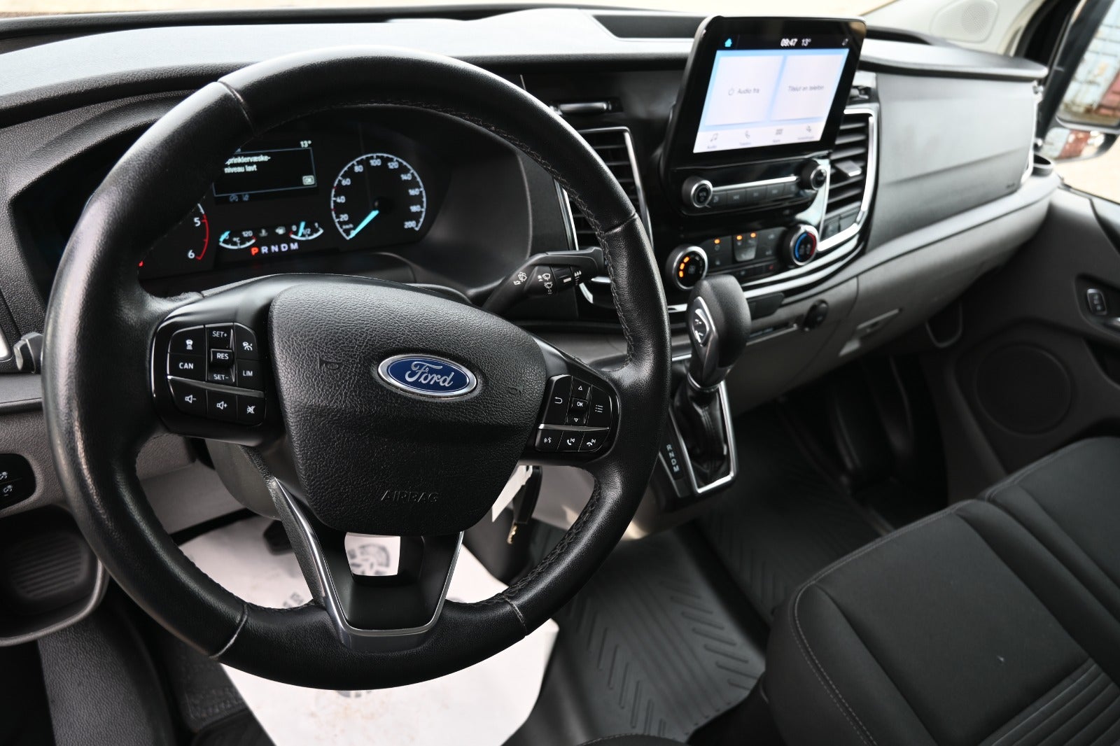 Ford Transit Custom 320S TDCi 170 Limited aut.