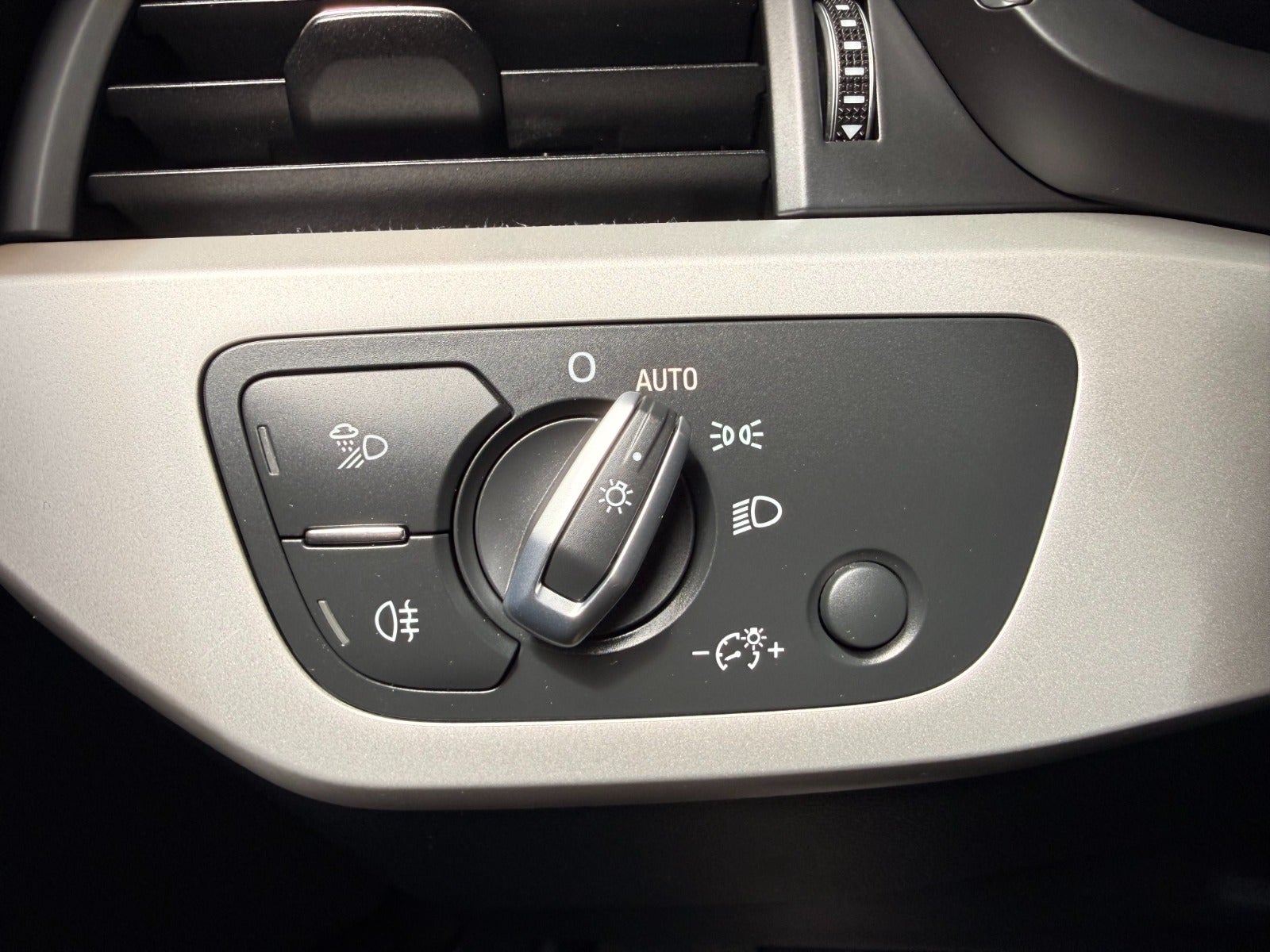 Billede af Audi A4 40 TFSi S-line Prestige Tour plus Avant S-tr.