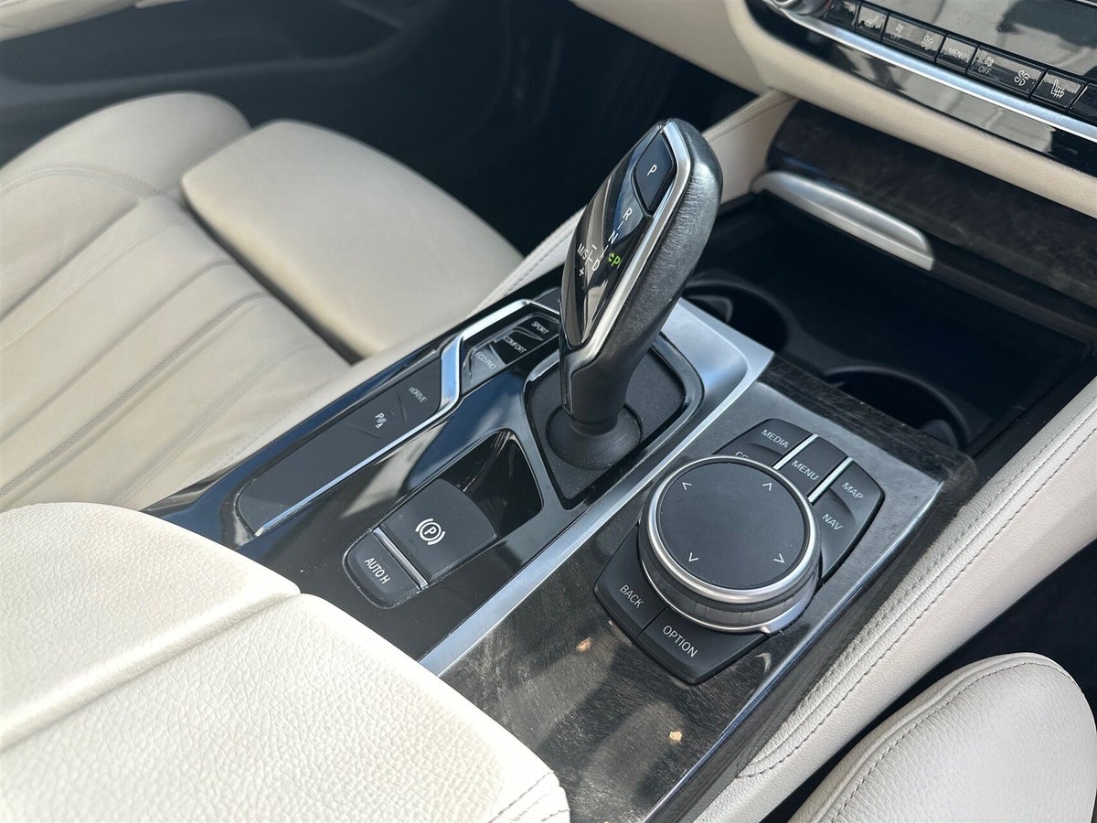 BMW 530e Luxury Line xDrive aut. billede 15
