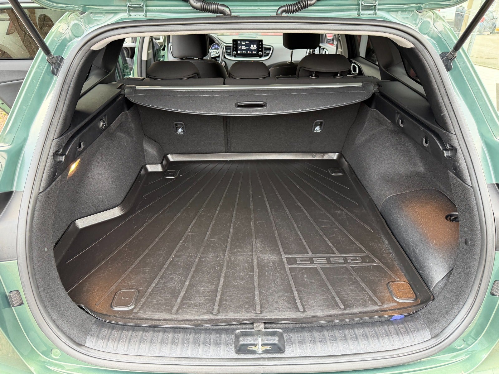 Kia Ceed PHEV Prestige SW DCT